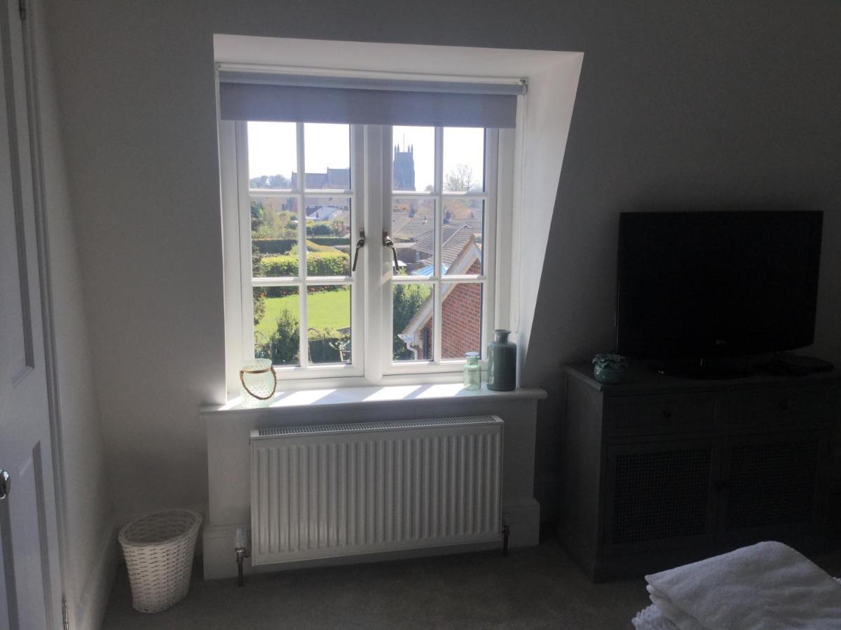 Glebe House * Deal